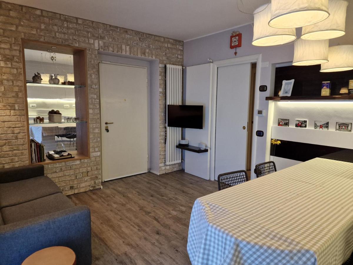 Desenzano Luxury Apartment Desenzano del Garda Ngoại thất bức ảnh
